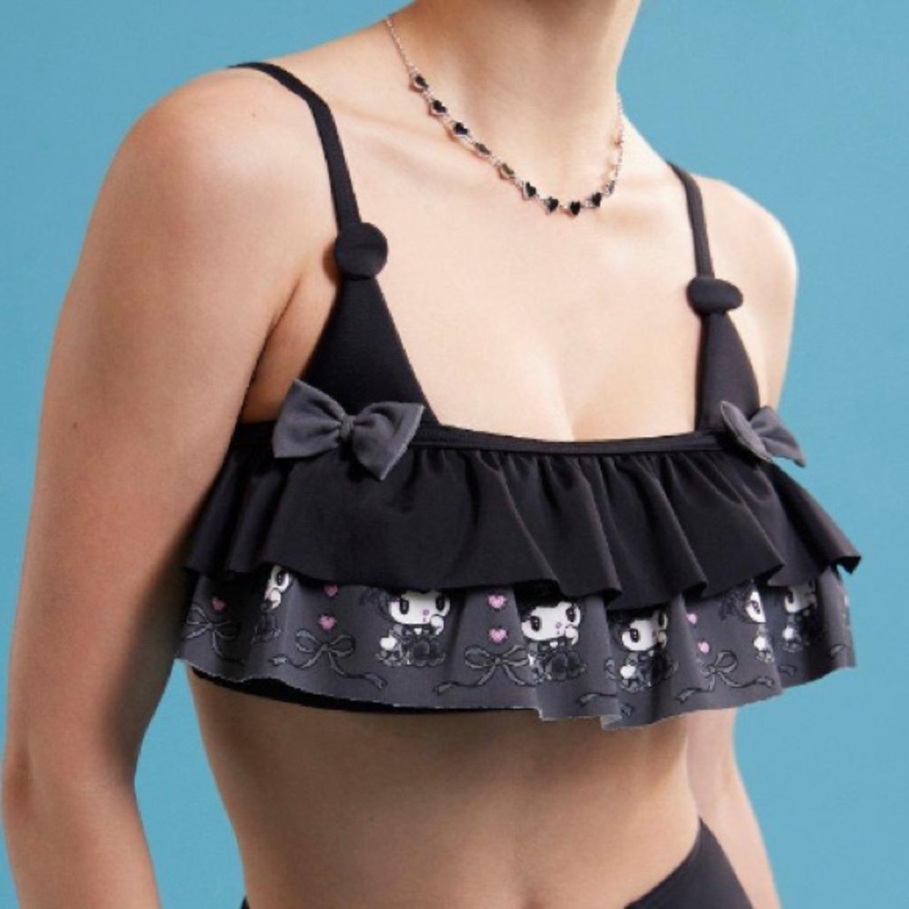 Kuromi Lolita Ruffle Swim‎ Top Hot Topic Sanrio Hello Kitty My Melody
